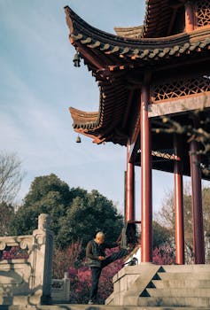 中年职场乌托邦，去国企躺平就好了吗？