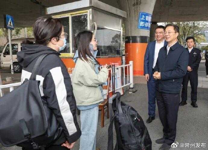  领导干部深入一线体验；江苏“换位跑一次”行动持续深化，服务效能明显提升。 新闻 领导干部深入一线体验；江苏“换位跑一次”行动持续深化，服务效能明显提升。 新闻 领导干部深入一线体验；江苏“换位跑一次”行动持续深化，服务效能明显提升。 新闻 领导干部深入一线体验；江苏“换位跑一次”行动持续深化，服务效能明显提升。 新闻 领导干部深入一线体验；江苏“换位跑一次”行动持续深化，服务效能明显提升。 新闻 领导干部深入一线体验；江苏“换位跑一次”行动持续深化，服务效能明显提升。 新闻 领导干部深入一线体验；江苏“换位跑一次”行动持续深化，服务效能明显提升。 新闻 领导干部深入一线体验；江苏“换位跑一次”行动持续深化，服务效能明显提升。 新闻 领导干部深入一线体验；江苏“换位跑一次”行动持续深化，服务效能明显提升。 新闻 领导干部深入一线体验；江苏“换位跑一次”行动持续深化，服务效能明显提升。 新闻 领导干部深入一线体验；江苏“换位跑一次”行动持续深化，服务效能明显提升。 新闻 领导干部深入一线体验；江苏“换位跑一次”行动持续深化，服务效能明显提升。 新闻