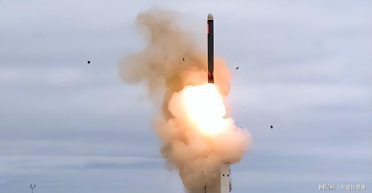  从实验室到实战：霹雳-15技术内核与射程悖论的深度解密 新闻 从实验室到实战：霹雳-15技术内核与射程悖论的深度解密 新闻 从实验室到实战：霹雳-15技术内核与射程悖论的深度解密 新闻