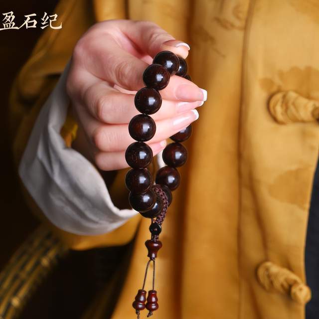  【技术深拆】小叶紫檀108颗与单圈：材质、工艺与品鉴价值的硬核差异解析 时尚用品