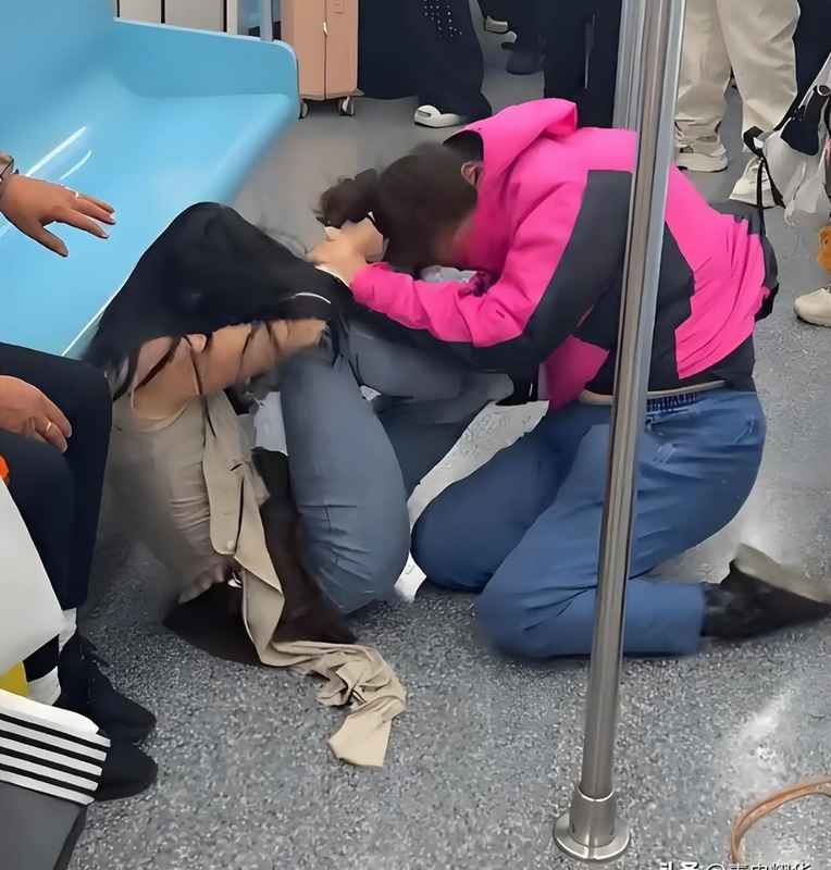  上海地铁互殴事件深度复盘：公共空间冲突的法律边界与行为博弈 新闻 上海地铁互殴事件深度复盘：公共空间冲突的法律边界与行为博弈 新闻